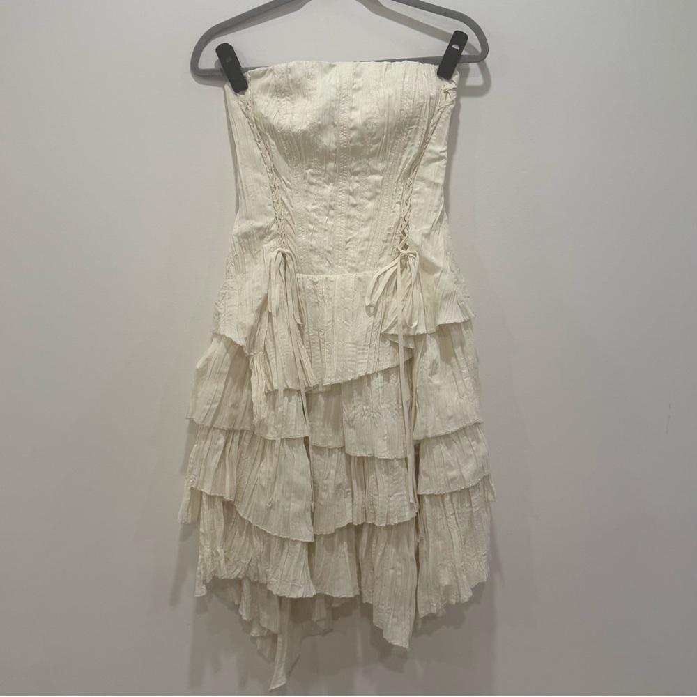 NWT Urban Outfitters Cream Strapless Layered Dress - Picture 3 of 4